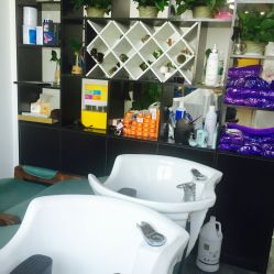 -V8潮牌·接发烫染连锁