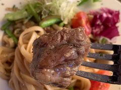 香蒜白酒露荀日本和牛粒烩扁意粉-layback cafe & bar