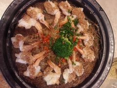 -帅巴人舅母子腊蹄民俗村