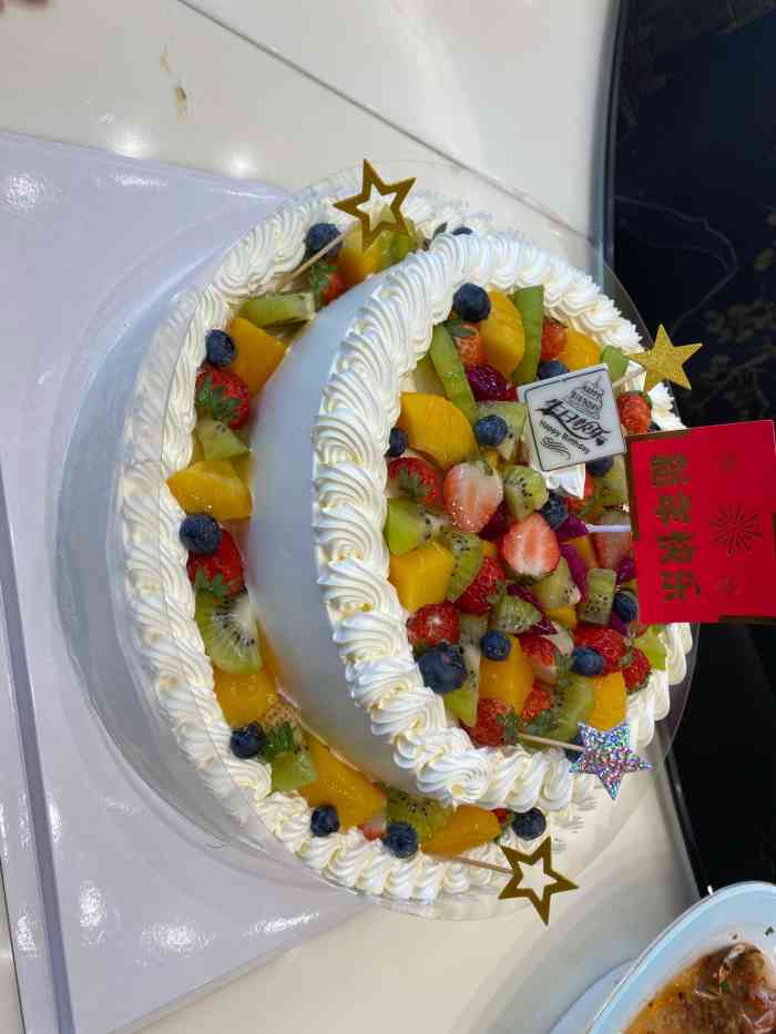 麦森61动物奶油蛋糕-"味道口味很好,水果很多,超喜欢,价格也很.