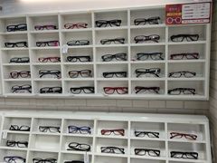 -诺柯视眼镜-蔡司依视路官方工厂店(淞南一店)