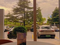 -奔驰上海利星(七宝店)