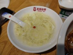 -呷佬·长沙手工米粉(金沙江路店)