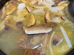 -一朵菌·野生菌探索家火锅(南亚店)