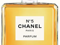 -Chanel(德基广场店)
