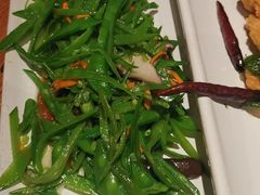 五彩花菇荷兰豆-云海肴·汽锅鸡·云南菜(广安门天虹店)