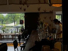 -埋位小酒馆(东城店)