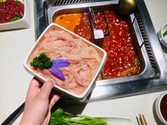-海底捞火锅鲜切牛肉主题店(长寿路店)