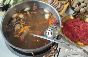 Health-Preserving Beef Bone Soup Pot