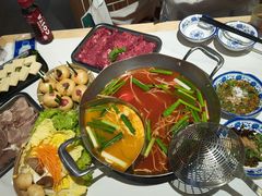 -王奋斗贵州酸汤牛肉火锅