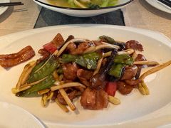 花生芽爆松板肉-南京四方酒店-傲途格精选·椽宫中餐厅