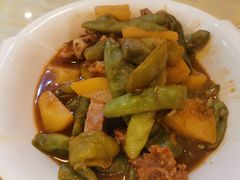 老家排骨炖豆角-鹤乡东北菜(崮山路店)
