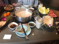 -捞王锅物料理(上海世茂广场店)