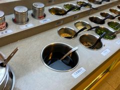 自助调料区-海底捞火锅(金地广场生日主题店)