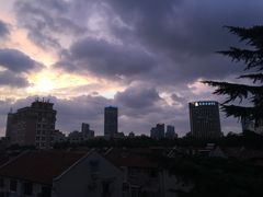 -上海市位育初级中学