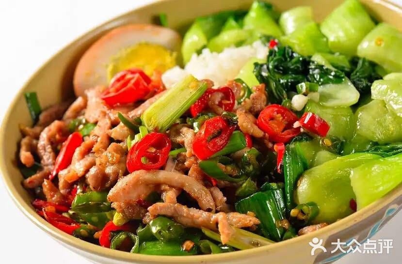 尖椒肉丝大碗饭