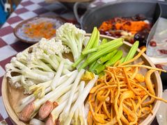 -赵美丽·重庆社区火锅·直营店(火车东站·中豪国际店)