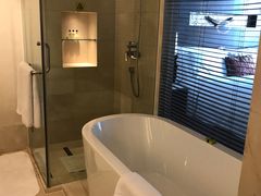 -青岛海尔洲际酒店