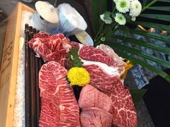 -铭牛烧肉·和牛海鲜自助(高新月牙湖店)
