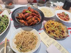 -肥肥虾庄·金牌油焖大虾(汉口城市广场店)