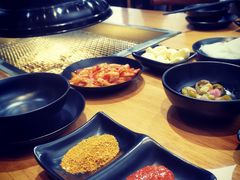 -肉甲韩国木炭烤肉(新壹街1店)