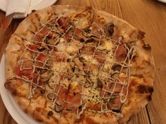 -城市大道红炉披萨烘焙坊