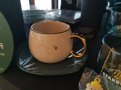 -星巴克臻选(惠州华贸天地1楼店)