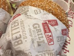 -The Habit Burger Grill 哈比特汉堡(复兴soho店)