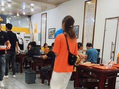 大堂-牛一嘴·兰州牛肉面·大盘鸡(财富中心店)