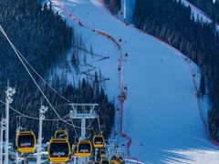 -丝绸之路山地度假区滑雪场