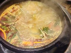 -贵府酸汤牛肉火锅·贵州老字号(飞山街店)