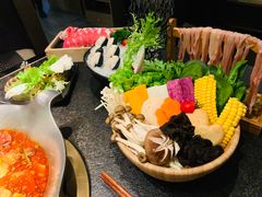 -湊湊火锅·茶憩(打浦桥日月光店)