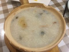 -新大咀港式茶餐厅(宝山万达店)