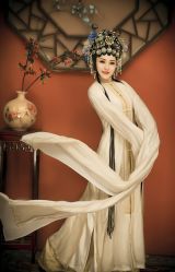 点击看大图 -九月鹰飞汉服摄影工作室