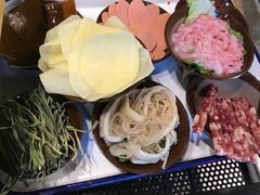 -周幺妹重庆老火锅(银泰城总店)