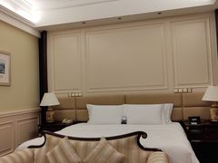 -深圳富苑皇冠假日套房酒店