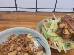 -红猪卤肉饭(大西洋美食城店)