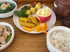 -雪梅月子中心(华侨城店)
