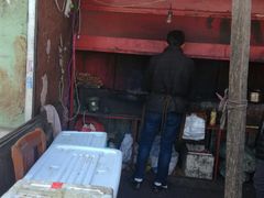 -劳动公园新疆人烤腰子
