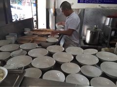 汪家馄饨(金粟庵店)-汪家馄饨(集庆路店)