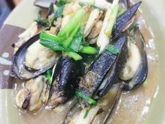 姜葱炒青口-贞姨美食·老字号海鲜大排档