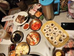 -草家酱蟹炭火烤肉店(珲春南路一店)