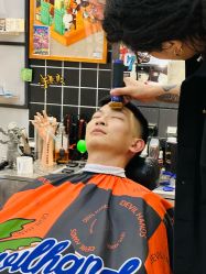 点击看大图 -Devilhands Barbershop男士理容店