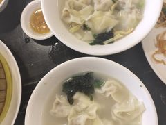虾肉小馄饨-王家沙点心店(南京西路总店)