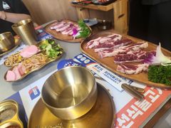 -金会长自助海鲜·烤肉(人民广场店)