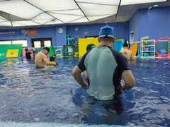 -龙格亲子游泳·水育早教运动中心(绿城店)