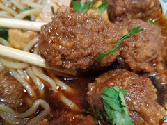 -歹歹的加个面过油肉拌面