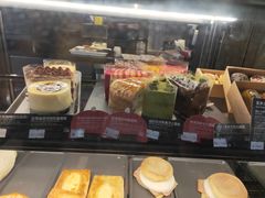 -星巴克臻选(莘庄仲盛店)
