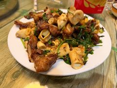 -超越海鲜屋(飞龙物业店)