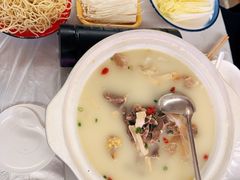 -霄汉牛三鲜湖北砂锅菜(万松园2店)